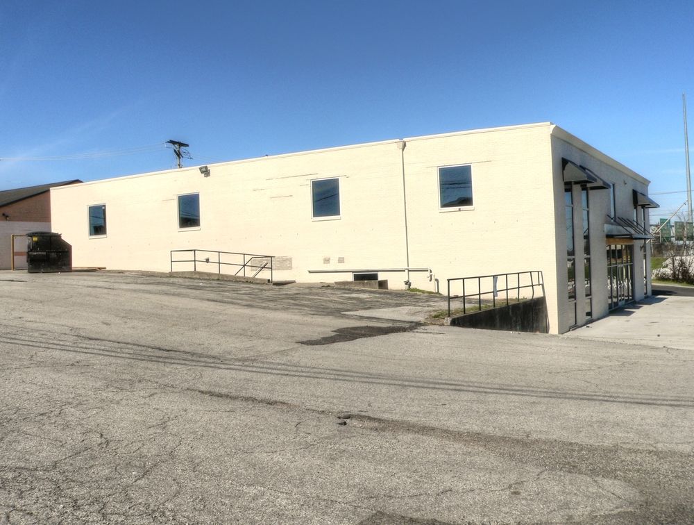 Freestanding Office Building: 151 Elkhorn Court, Frankfort, KY 40601